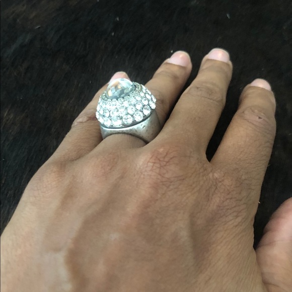 Silver ring - Picture 2 of 3
